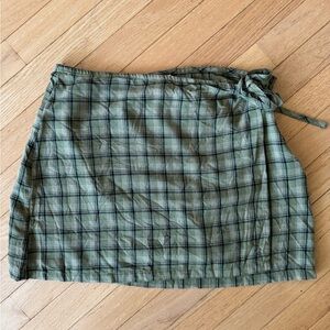RVCA plaid mini skirt